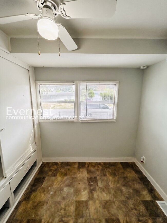 Building Photo - 2133 Melody Dr