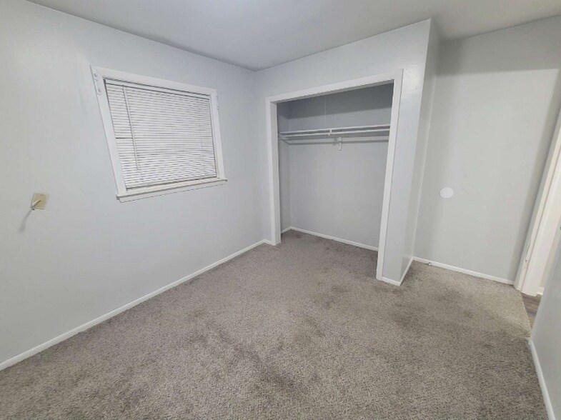 Building Photo - 4252 Postema Ct