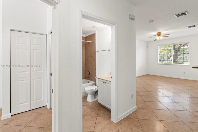 Building Photo - 1209 Abaco Ln
