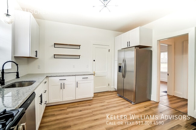 Building Photo - 3068 Lischer-2