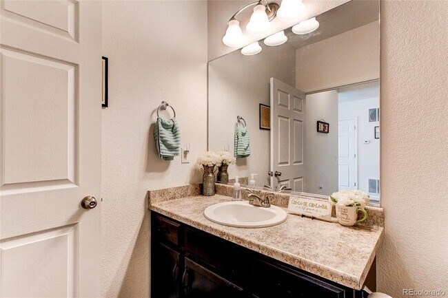 Building Photo - 4925 S Algonquian Way