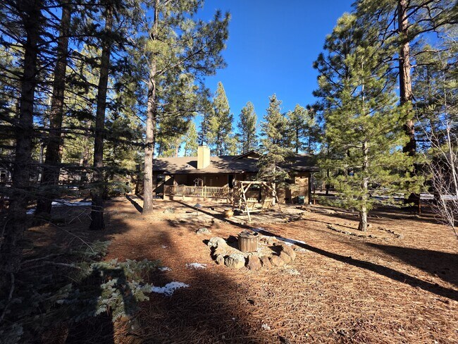 Building Photo - 7507 Tall Pine Dr