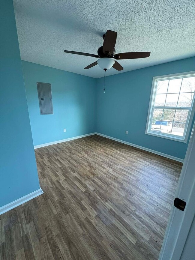 Building Photo - 299 Jack Hunt Rd