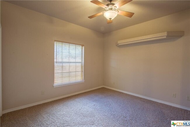 Building Photo - 2623 Kangaroo Ct