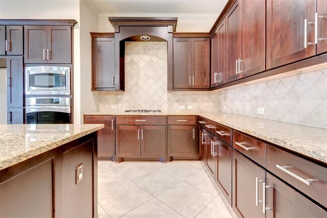 Building Photo - 10307 Latta Creek Dr