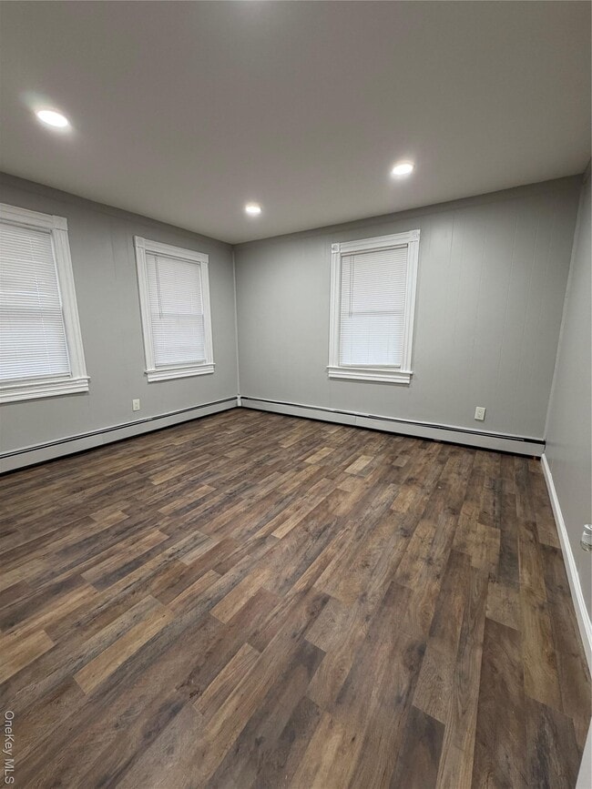 Building Photo - 11 Haab Ave