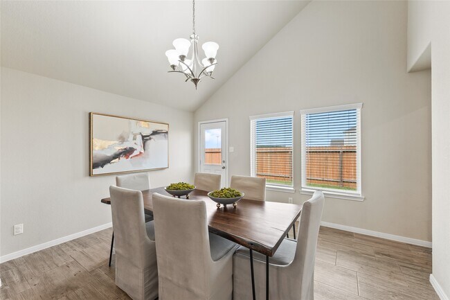 Building Photo - 7911 Tuscan Cypress Dr