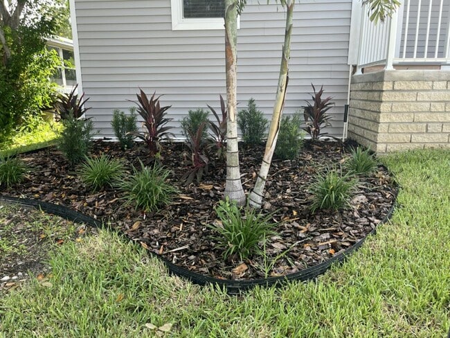 Building Photo - 15777 Bolesta Rd