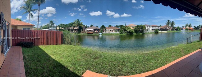 Building Photo - 985 NW 132nd Ct