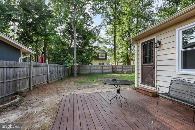 Building Photo - 4223 Avon Dr