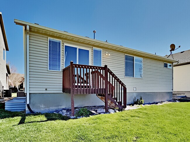 Building Photo - 163 Crystal Bay Drive