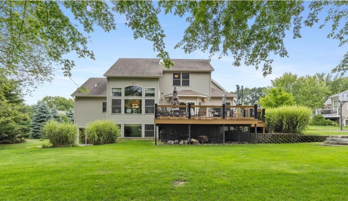 Building Photo - 61 Greystone Ct NE