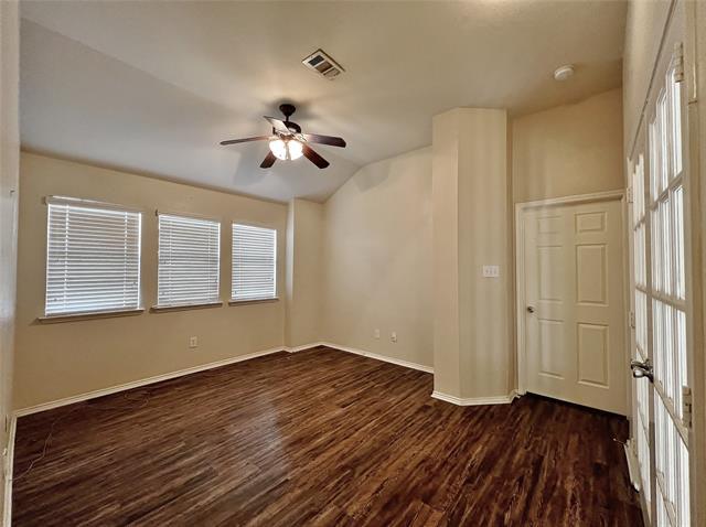 Building Photo - 5939 Waterford Dr