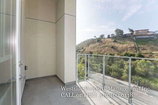Building Photo - 12655 Bluff Creek Dr