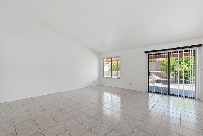 Building Photo - 8063 S New Abbey Dr