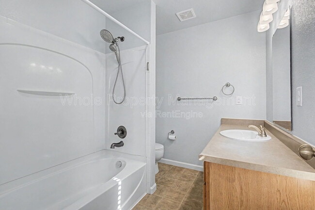 Building Photo - 5614 Bergamont Dr