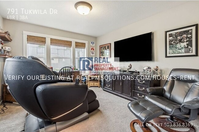 Building Photo - 791 Tukwila Dr