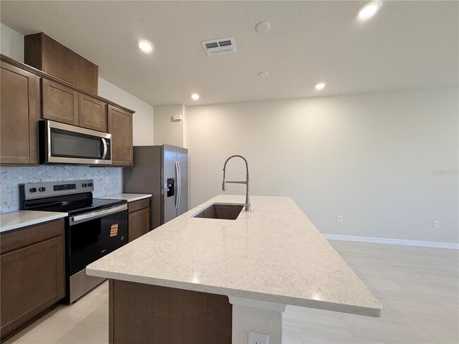 Building Photo - 16270 Merry Aly