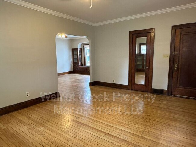 Building Photo - 17812 E Park Dr