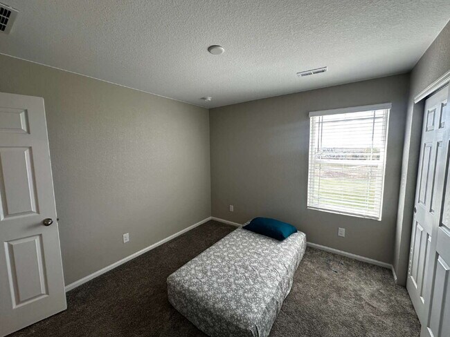 Building Photo - Available May! Beautiful home in Murphy Creek!