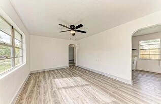 Building Photo - 2653 Trinidad St