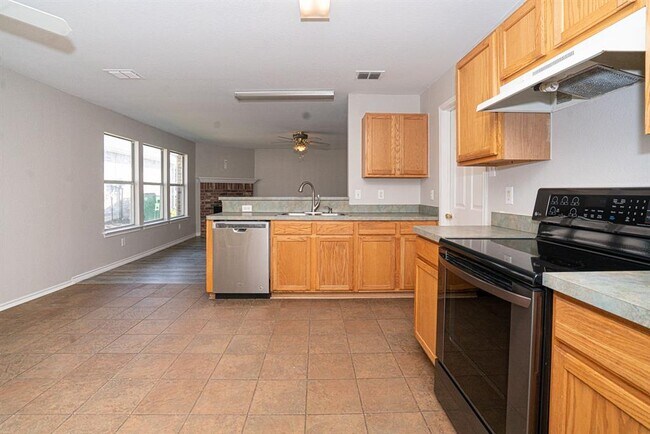 Building Photo - 2704 Frontier Ln