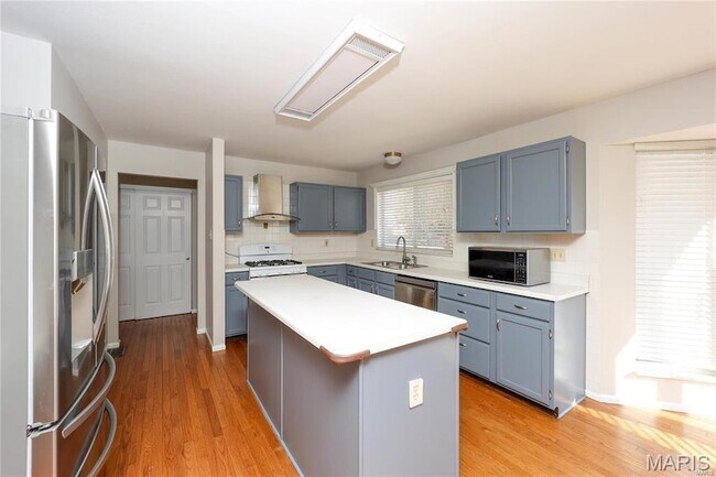 Building Photo - 226 Cheval Square Dr