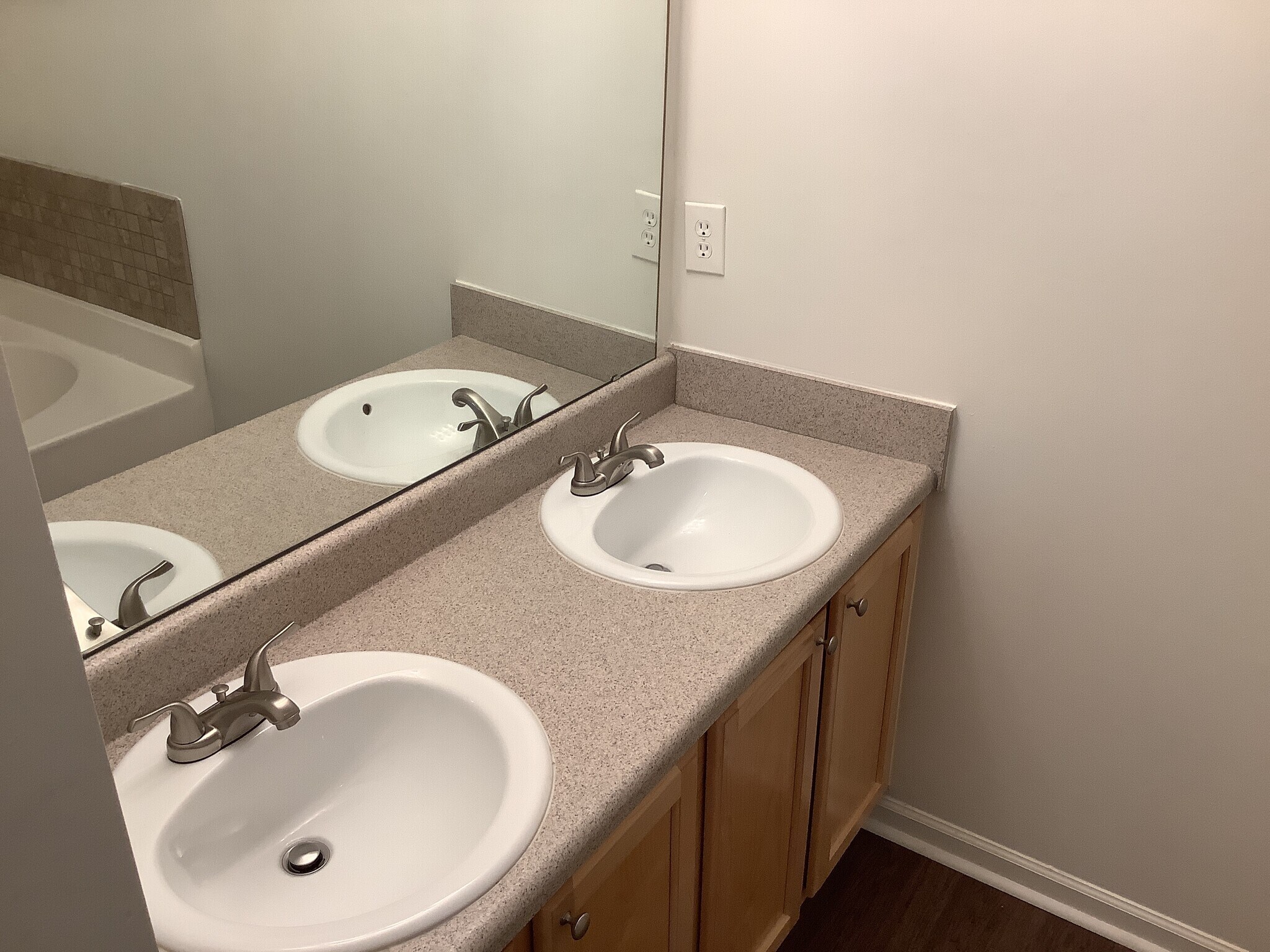 Building Photo - 3672 Watkins Ridge Ct