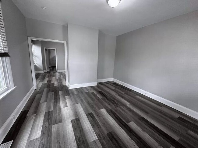 Building Photo - 3 Bedroom Detached Home