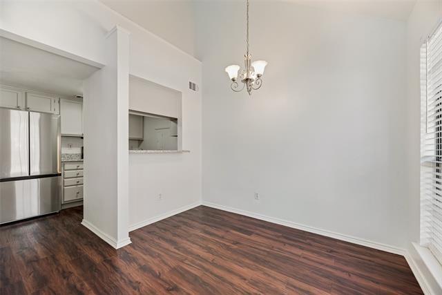 Building Photo - 449 Harris St