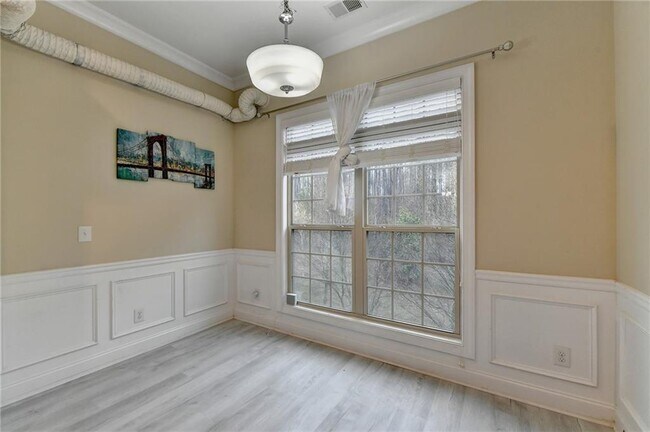 Building Photo - 2405 Tenor Ln