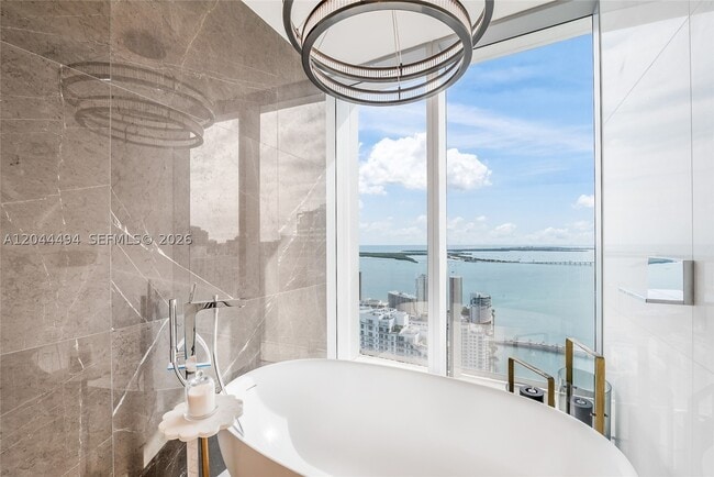 Building Photo - 300 Biscayne Blvd