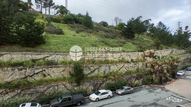 Building Photo - 2220 Gellert Blvd