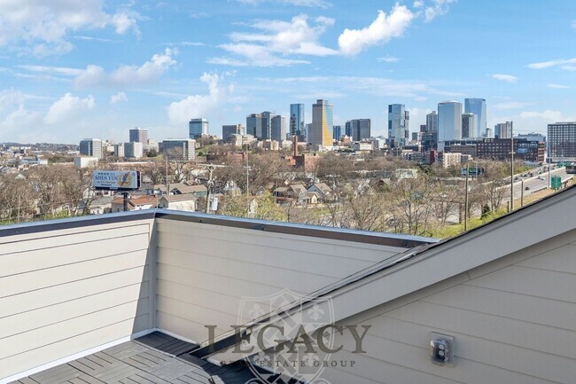 Building Photo - 1200 Phillips St