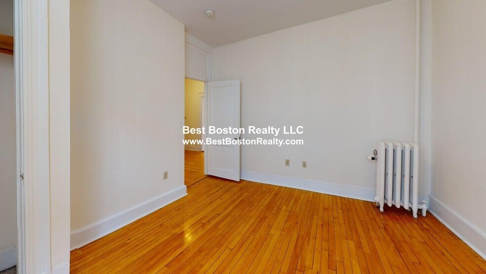 Building Photo - 91 Trowbridge St