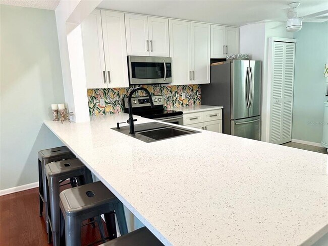 Building Photo - 307 Timber Lake Dr