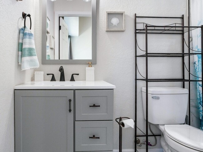 Building Photo - 6501 64th Ave N