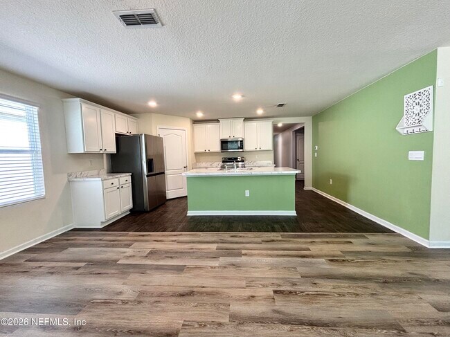 Building Photo - 2270 Willow Springs Dr
