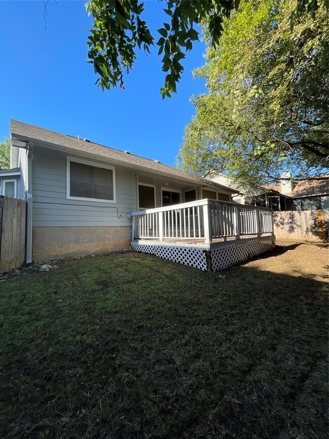 Building Photo - 12725 Magnolia Mound Trail