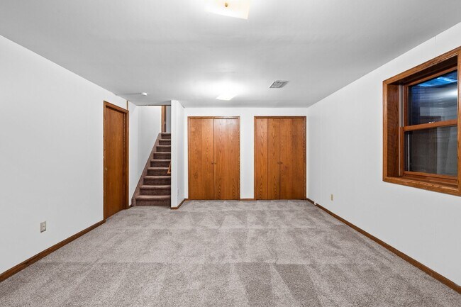 Building Photo - Spacious 4 Bedroom Home in Longmont