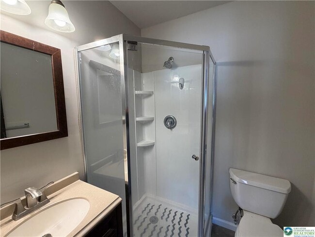 Building Photo - 350 Moty Dr