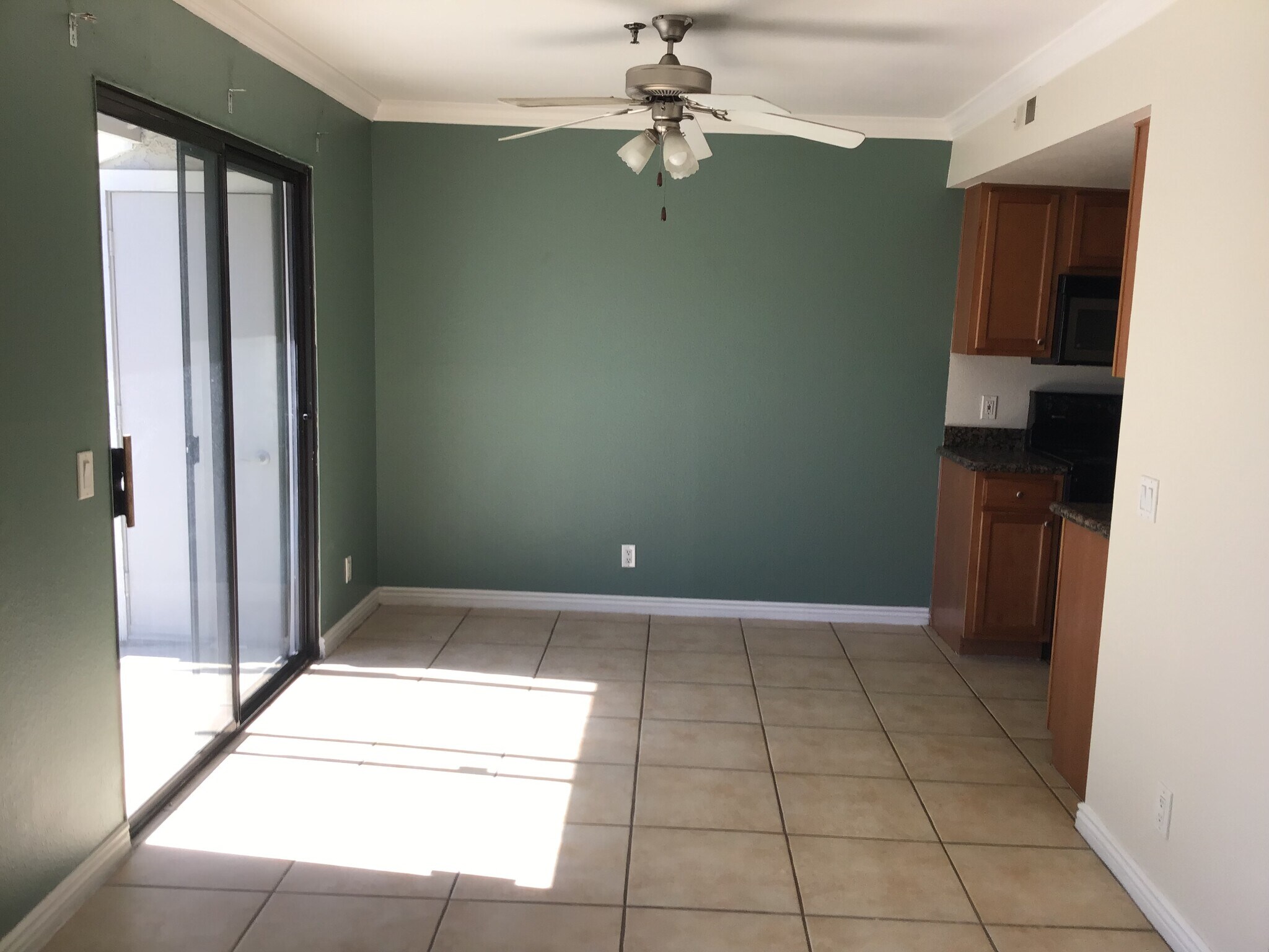 Building Photo - 43376 Cook St