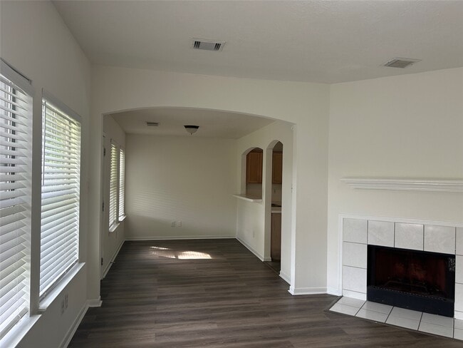 Building Photo - 24011 Goodfellow Dr