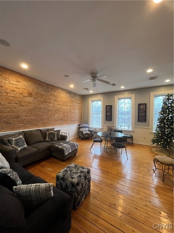 Primary Photo - 2 W Park Row