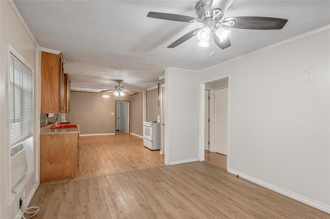 Building Photo - 1326 22nd St