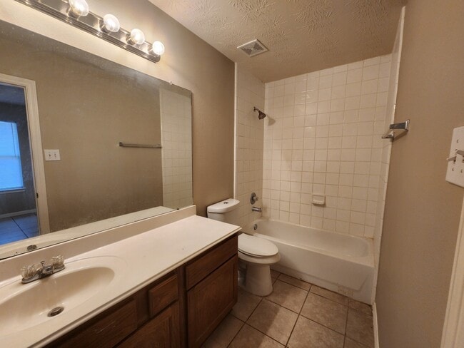 Building Photo - 24315 Hard Wood Dr