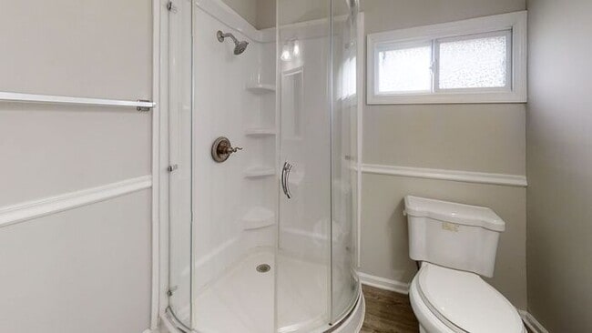 Building Photo - 3 Bedroom with Spacious basement