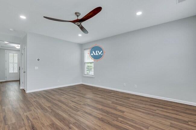 Building Photo - Upgraded 4BR in Heritage at New Riverside – Fenced Yard, Island Kitchen - Available July 15
