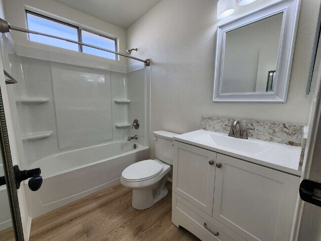 Building Photo - Costa Serena 55+.  2BR/1BA