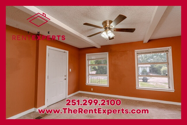 Building Photo - 100 Esplanade Ave